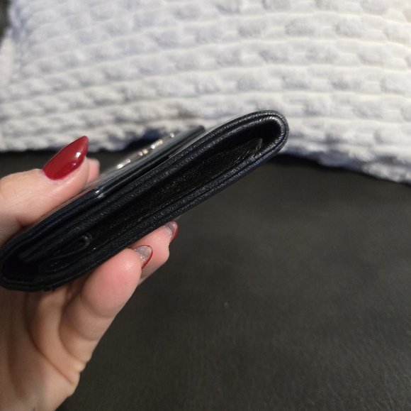 Saint Laurent Heart Flap Card Holder Wallet Black - Picture 4 of 8